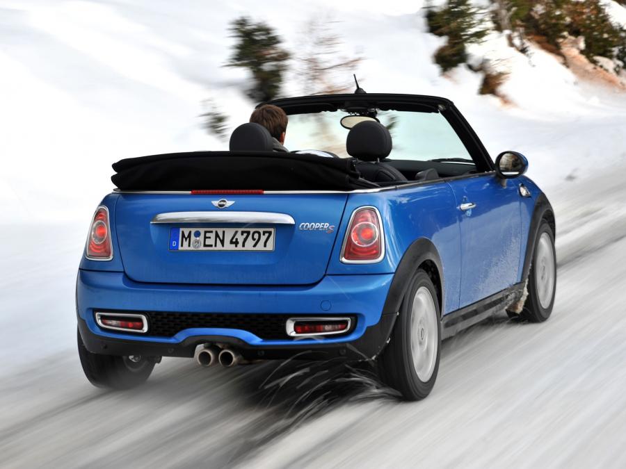  Mini Cooper S Cabrio 2010 года  (фото 5 из 13)